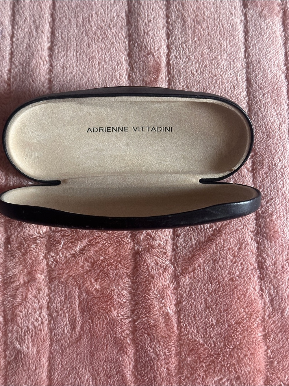 🤎Vintage 1990s Adrienne Vittadini AV5011S Oval Sunglasses Brown Tortoise w Case - Picture 4 of 6